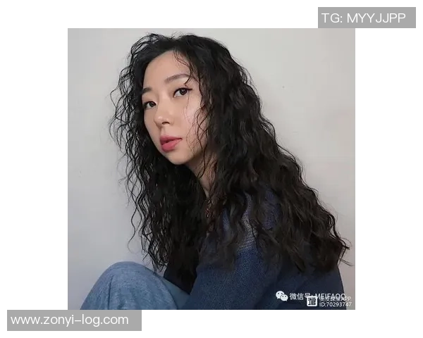 足球球星烫发风潮引领时尚潮流 成为赛场外的新亮点